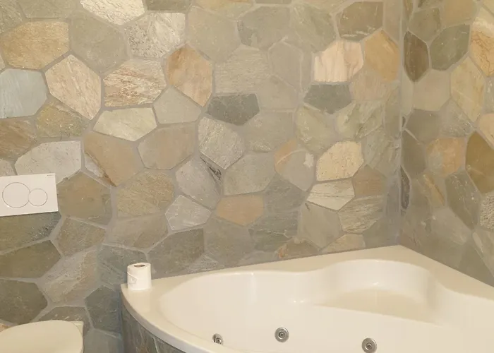 Apartamento Beau Avec Piscine Et Terrasse A Montana Crans-Montana