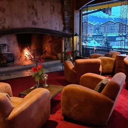 شقة Beau Avec Piscine Et Terrasse A Montana