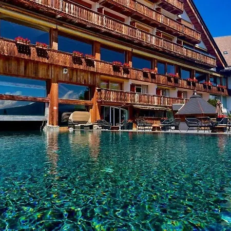 Beau Avec Piscine Et Terrasse A Montana شقة *