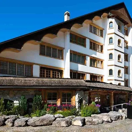 Apartment Beau Avec Piscine Et Terrasse A Montana Crans-Montana